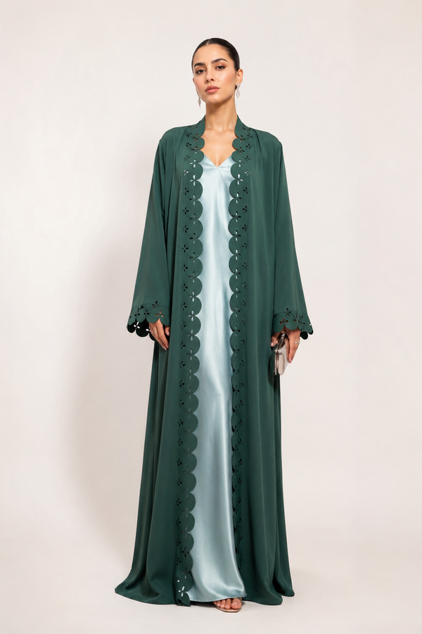 Lola in Green