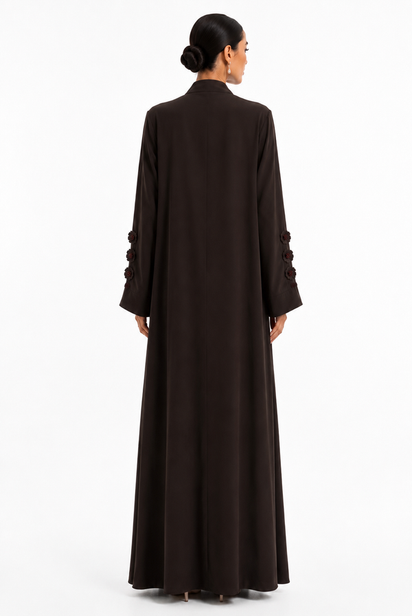 Lella in Brown