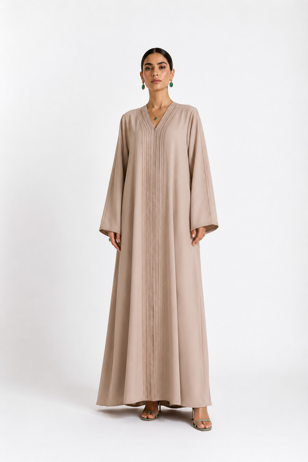 Hafsa in Beige