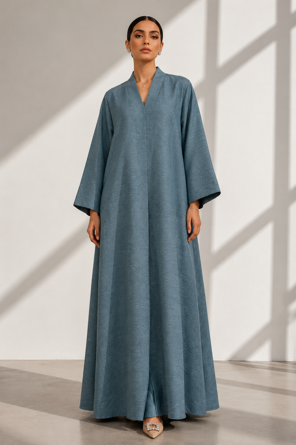 La Reine in Blue